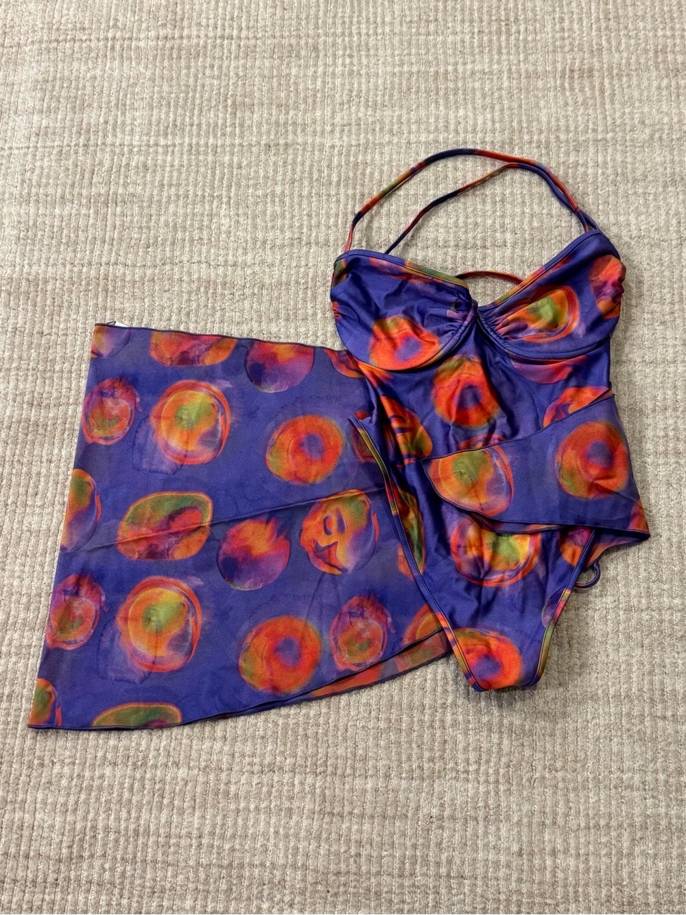 La’Mariette x Selena Gomez One Piece Swimsuit & Wrap Set ✨ Rare